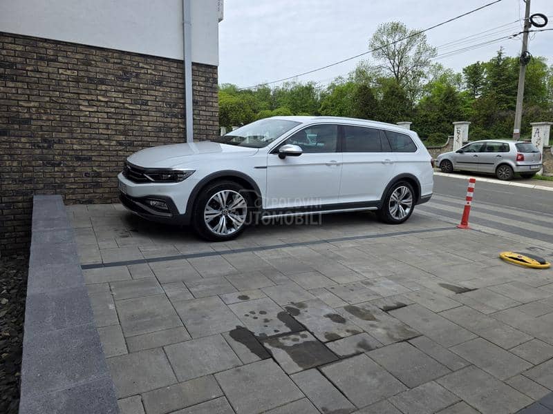 Volkswagen Passat B8 Alltrack 2.0 200hp
