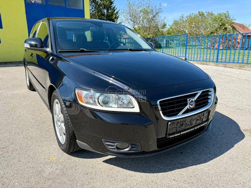 Volvo V50 1.6D/FABRIČKO STANJE