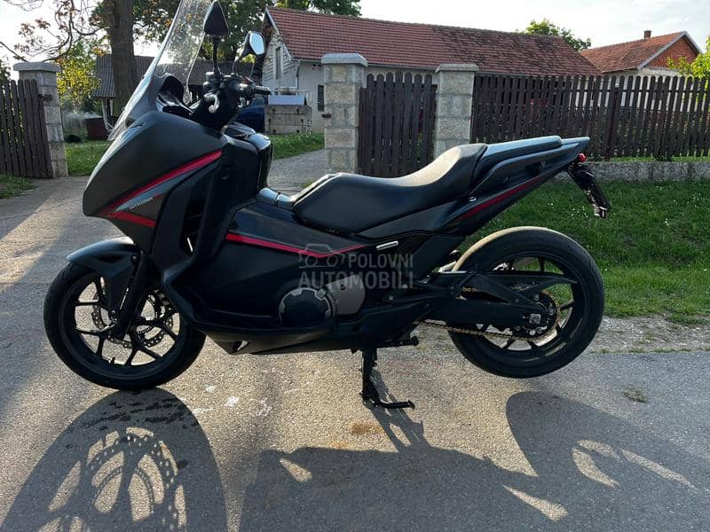 Honda Integra NC750D