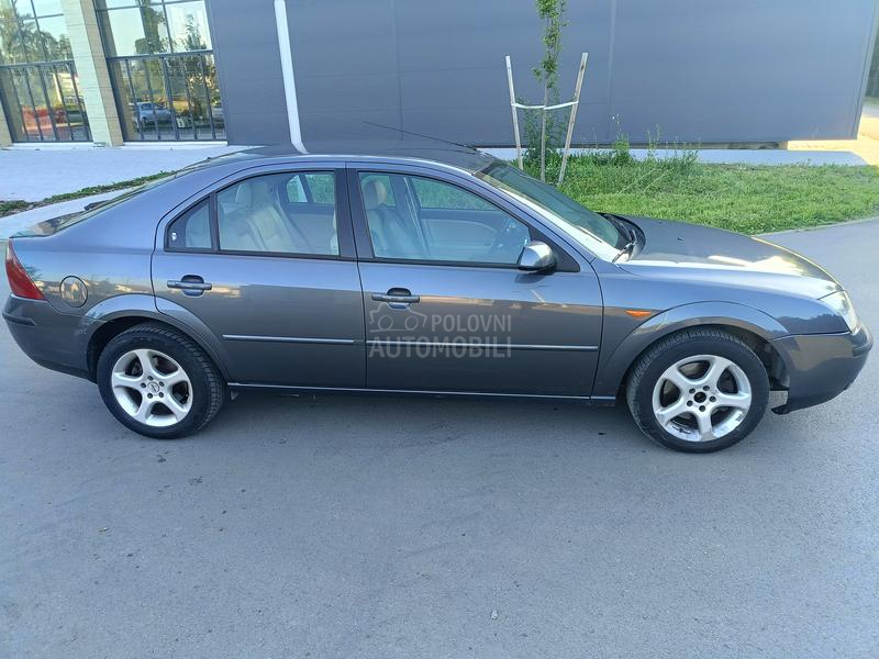 Ford Mondeo Ford Ghia