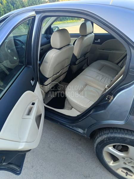 Ford Mondeo Ford Ghia