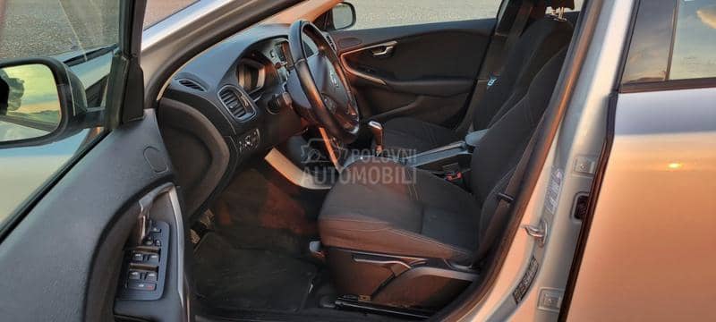 Volvo V40 2.0 D2