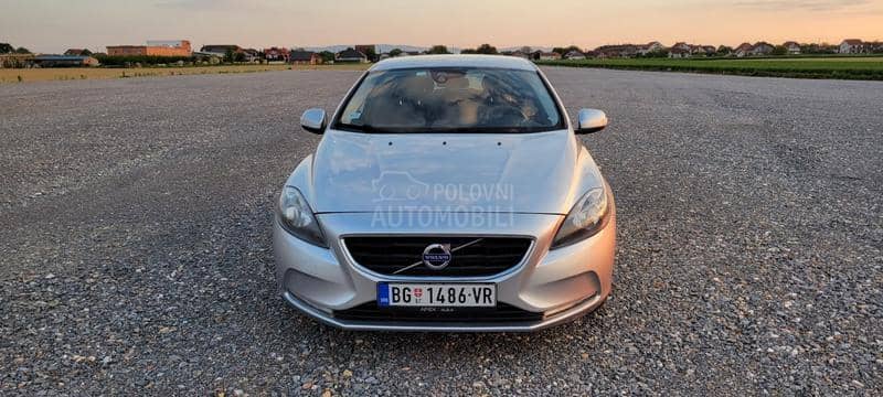 Volvo V40 2.0 D2