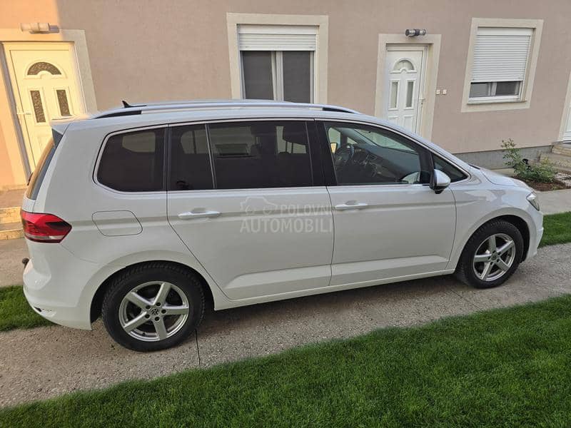 Volkswagen Touran 2.0TDI HIGHLINE
