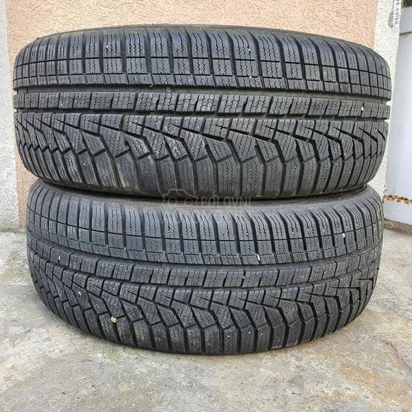 Hankook 205/55 R17 Zimska