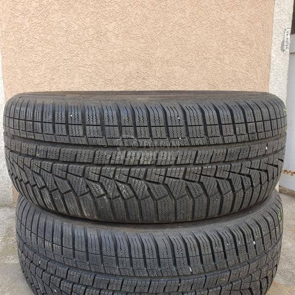 Hankook 205/55 R17 Zimska
