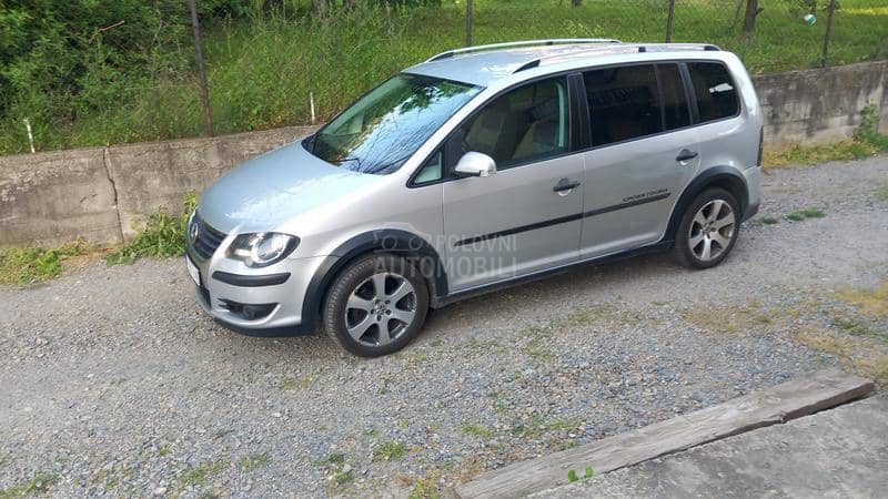Volkswagen Touran cross