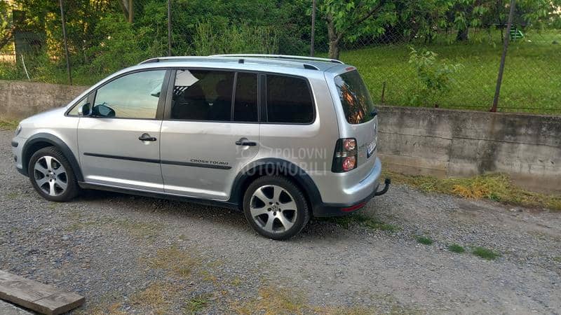 Volkswagen Touran cross
