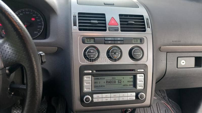 Volkswagen Touran cross