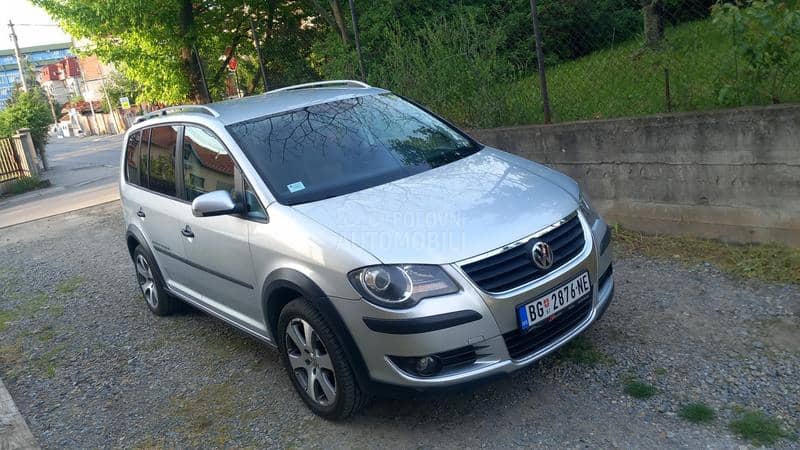 Volkswagen Touran cross