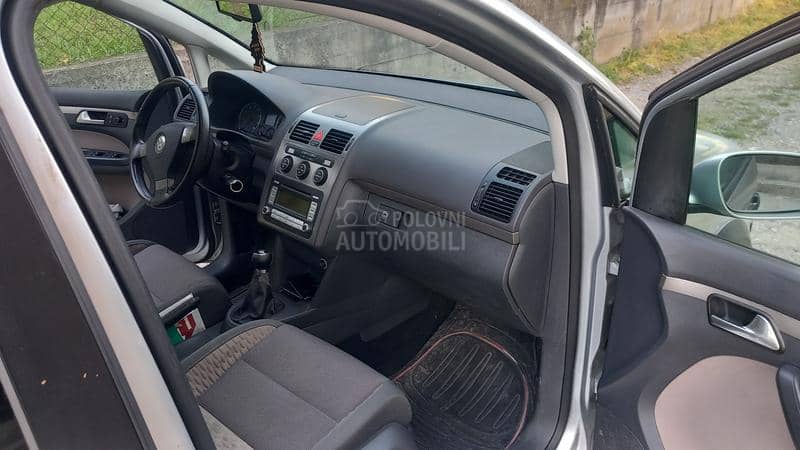 Volkswagen Touran cross