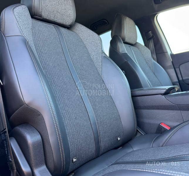 Peugeot 3008 1.5 EHDI / GT LINE