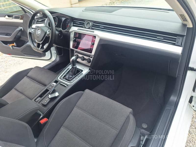 Volkswagen Passat B8 1.6 DSG BELA PERLA