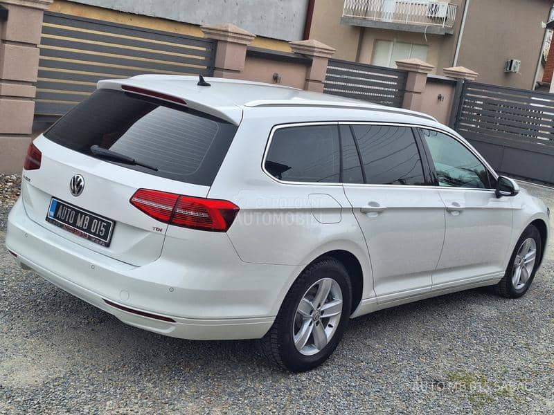Volkswagen Passat B8 1.6 DSG BELA PERLA