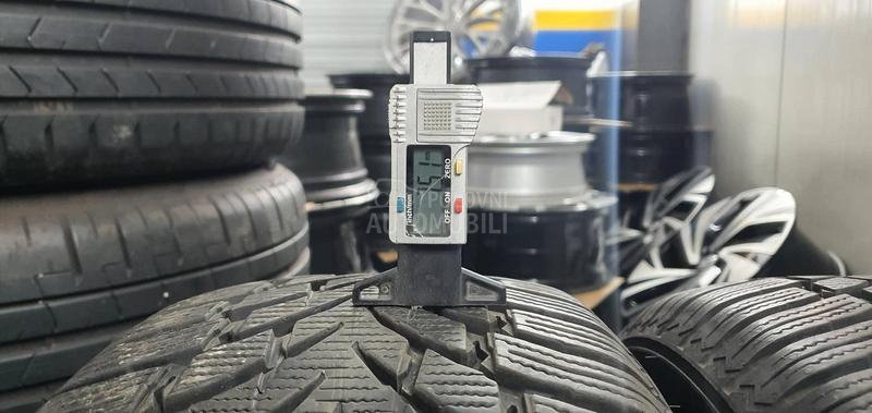 Nokian 235/55 R19 Zimska