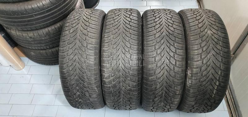 Nokian 235/55 R19 Zimska