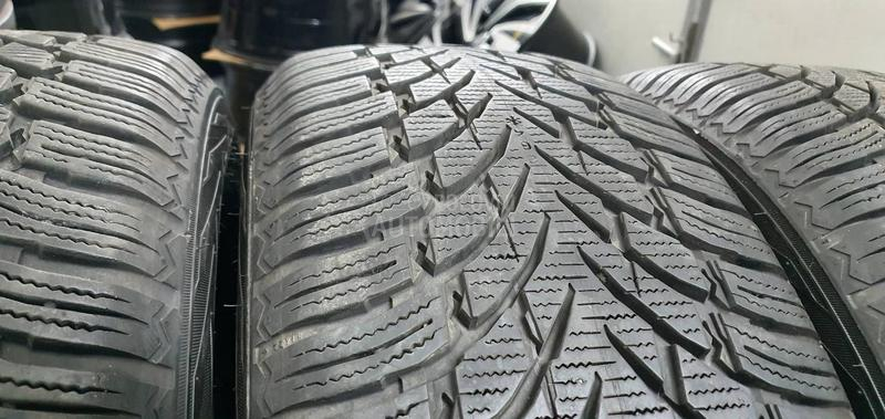 Nokian 235/55 R19 Zimska