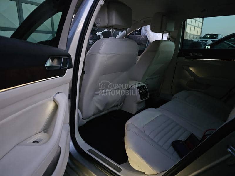 Volkswagen Passat B8 1.8tsi NawKozaCamer