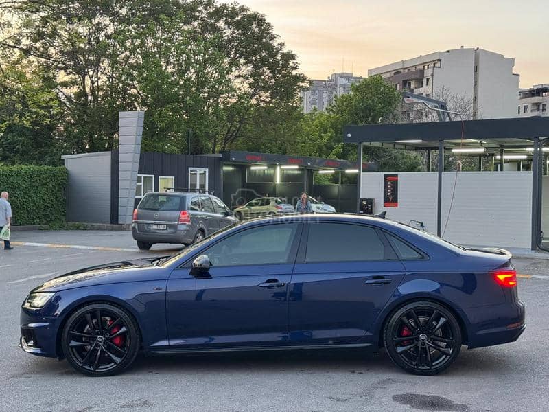 Audi A4 Competition