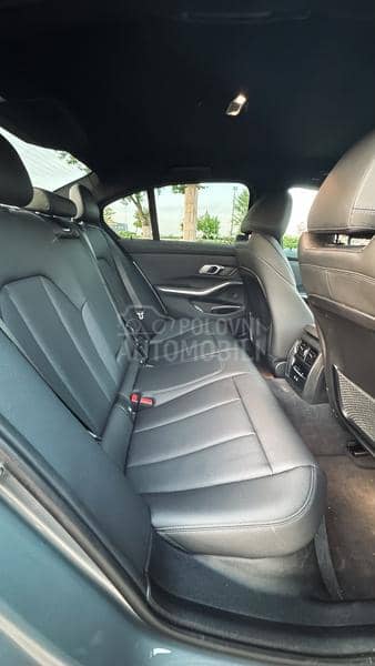 BMW 330 e / M Sport / Hybrid