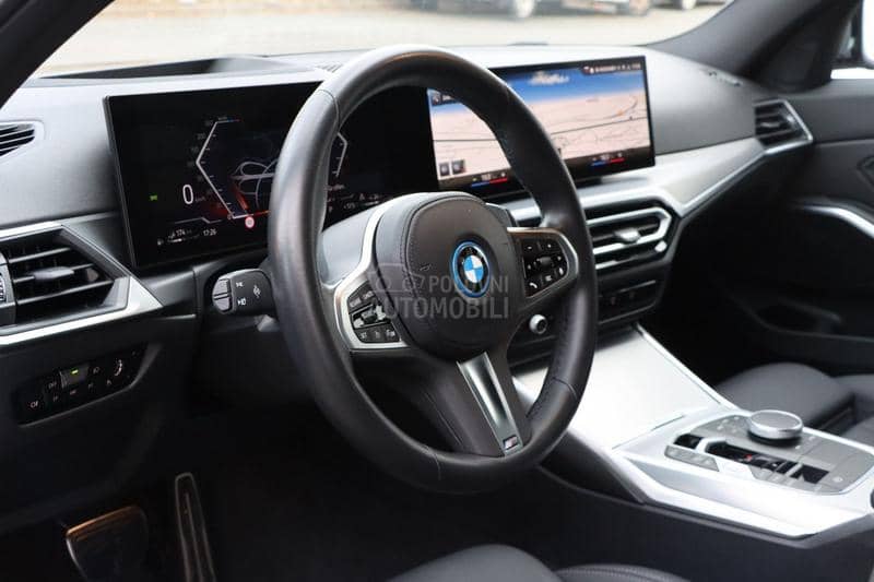 BMW 330 e / M Sport / Hybrid