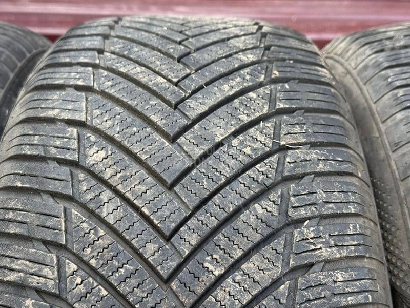 Minerva 235/55 R17 Sve sezone