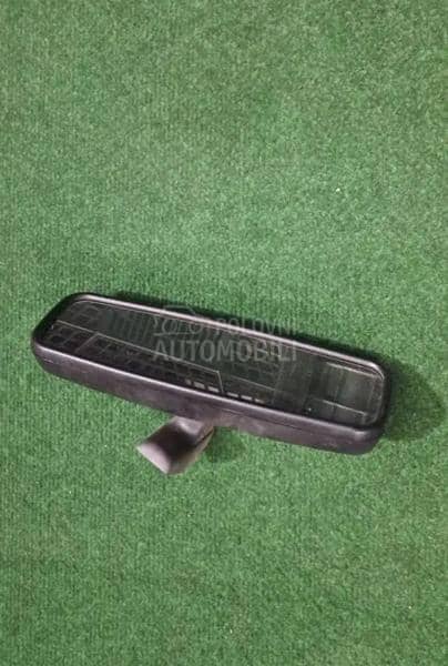 Retrovizor unutrasnji