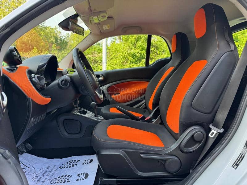 Smart ForTwo Led/Nav/Aut./CH