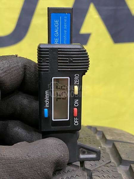 Continental 205/60 R16 Zimska