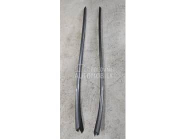 Lajsna Šoferke za Peugeot 3008