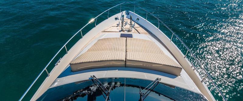 Ferretti 72 fly cruiser