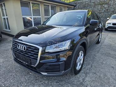 Audi Q2 S Tronic Xenon
