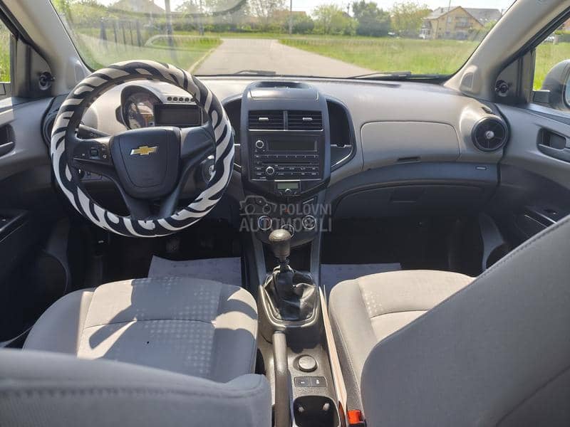 Chevrolet Aveo 1.2b