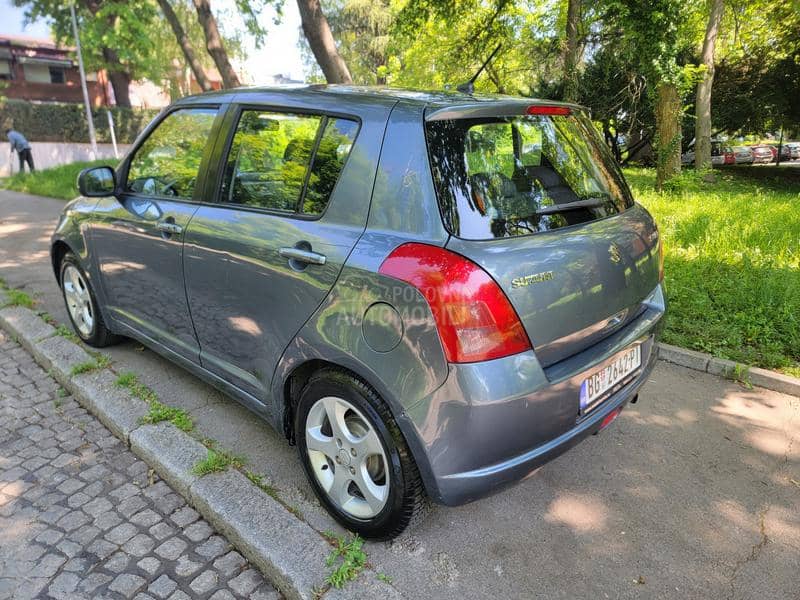 Suzuki Swift 1.3b