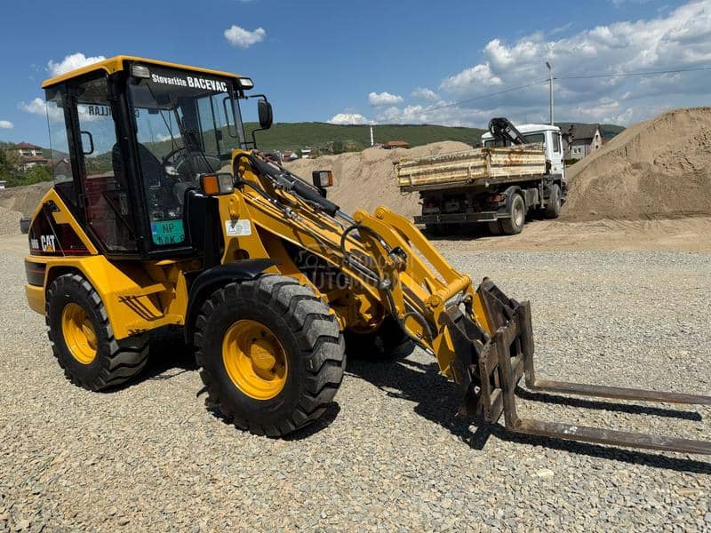 CAT 906