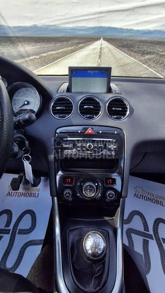 Peugeot 308 1.6e-HDI/N.A.V/L.E.D