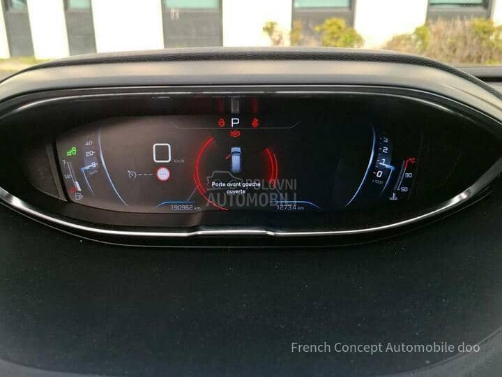 Peugeot 5008 ALLURE HDi