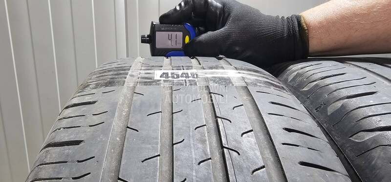 Continental 215/60 R17 Letnja