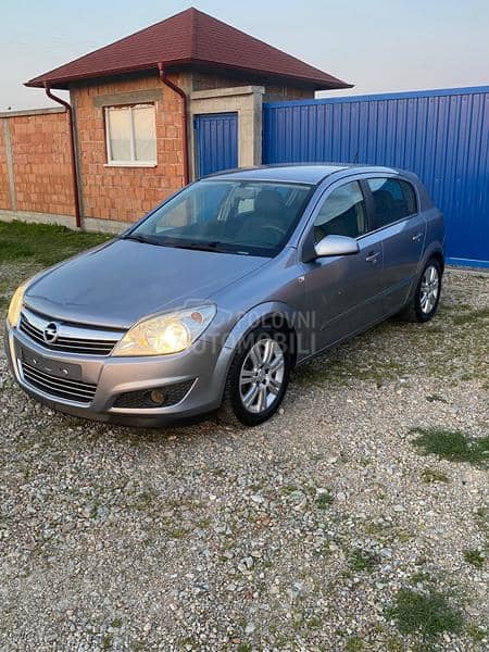 Opel Astra H 