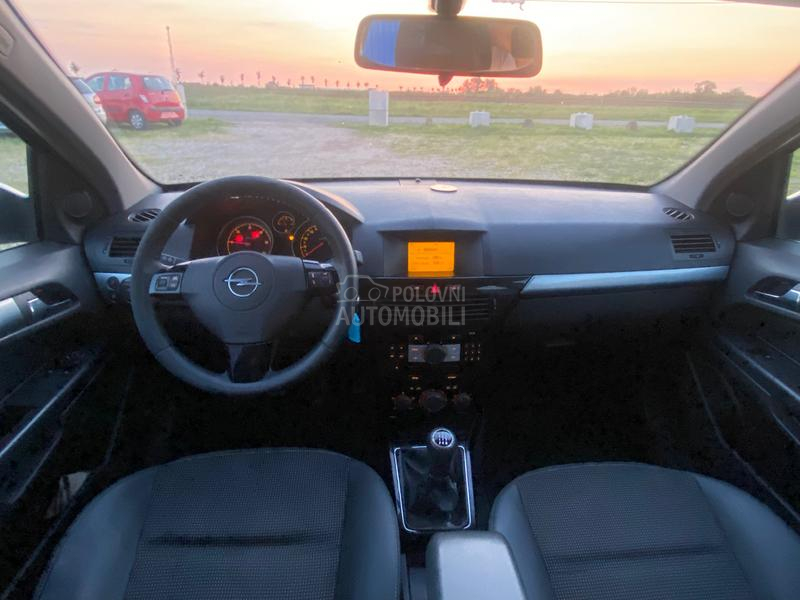 Opel Astra H 
