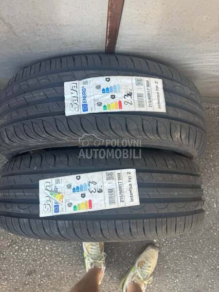 Sava 215/60 R17 Letnja