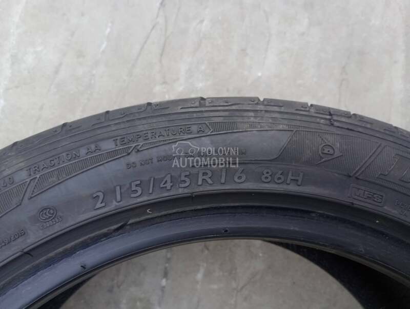 Dunlop 215/45 R16 Letnja