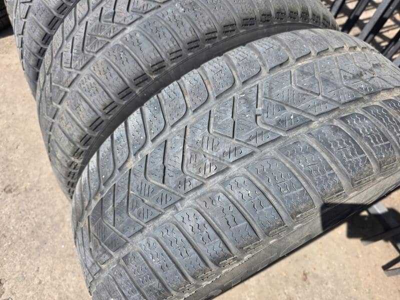 Pirelli 235/55 R17 Sve sezone