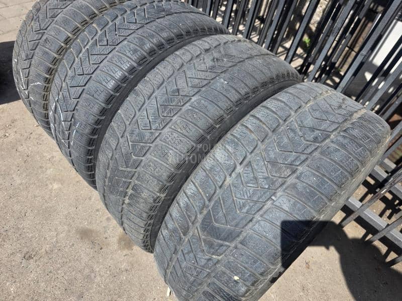 Pirelli 235/55 R17 Sve sezone