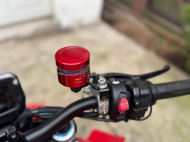 Ducati V4 S Streetfighter