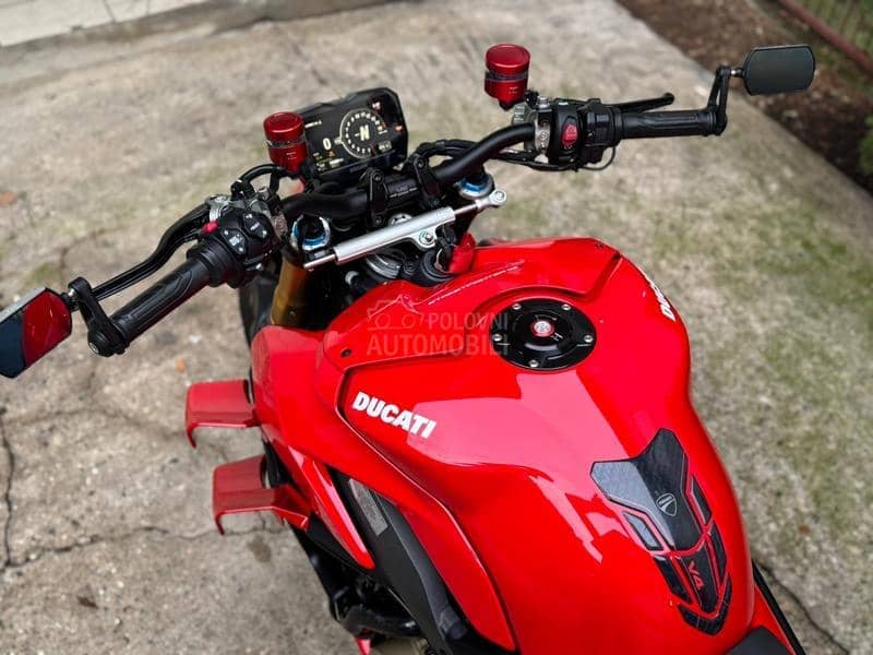 Ducati V4 S Streetfighter