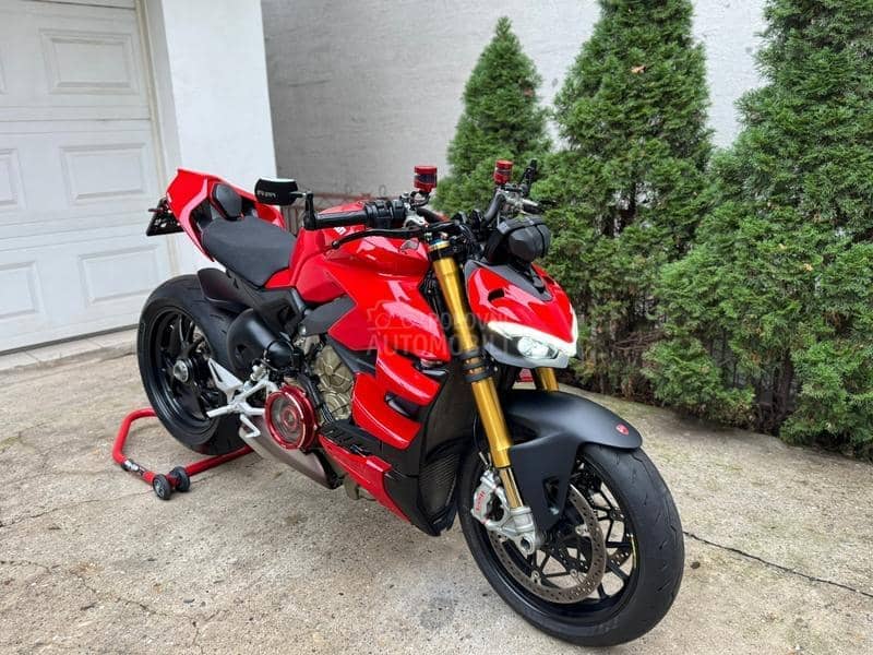 Ducati V4 S Streetfighter