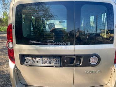 gepek vrata sa staklima za Fiat Doblo od 2010. do 2021. god.