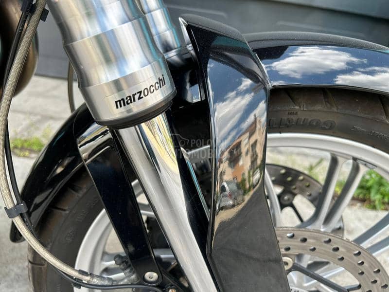 Moto Guzzi Stelvio