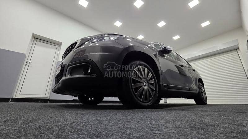 Peugeot 2008 1.2 PURETECH 110